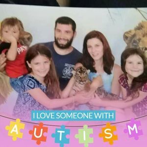 Meet your Posher, Elisha